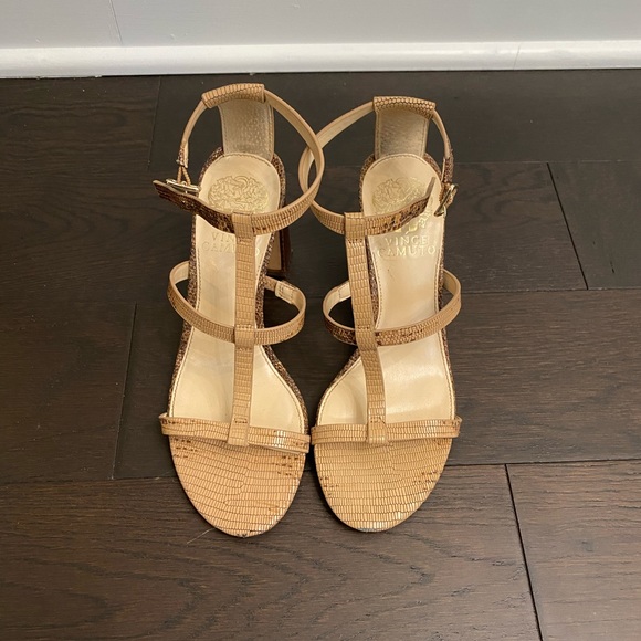 Vince Camuto Shoes - Vince Camuto block heel